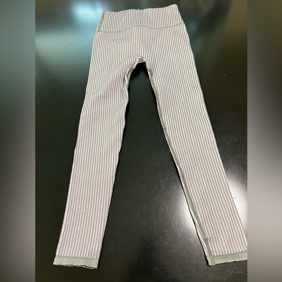 Bulk Women’s Pants - Picture 7 of 7